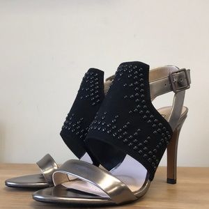 NWT Clarks Women's Shola Curtain Fashion Sandals